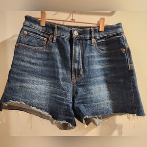AE Highest Rise 90's Boyfriend Short Size 4